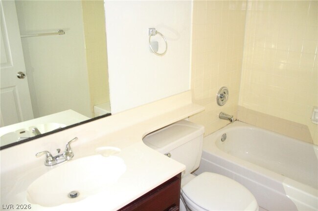 Building Photo - 2894 Lilac Ct