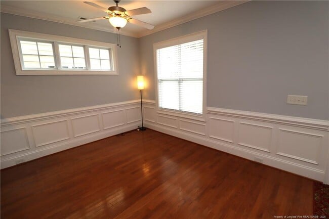 Building Photo - 5013 Sunny Creek Ln
