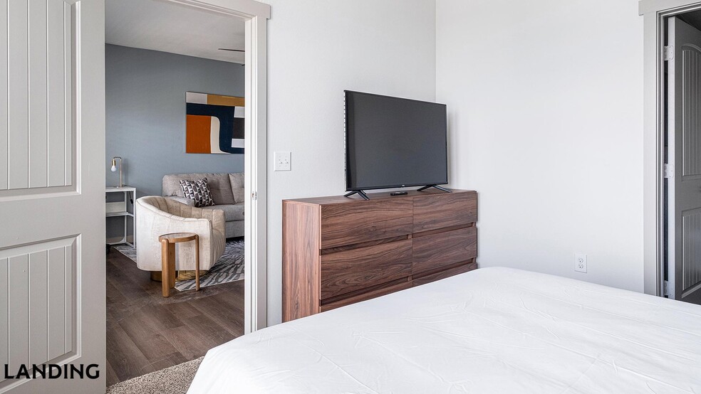 Building Photo - 9150 Hwy 6 N