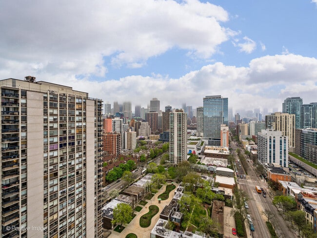 Building Photo - 1360 N Sandburg Terrace