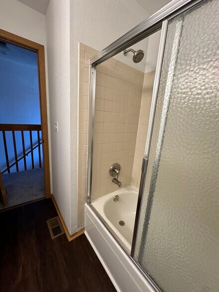 Building Photo - 5507 Fiesta Ln