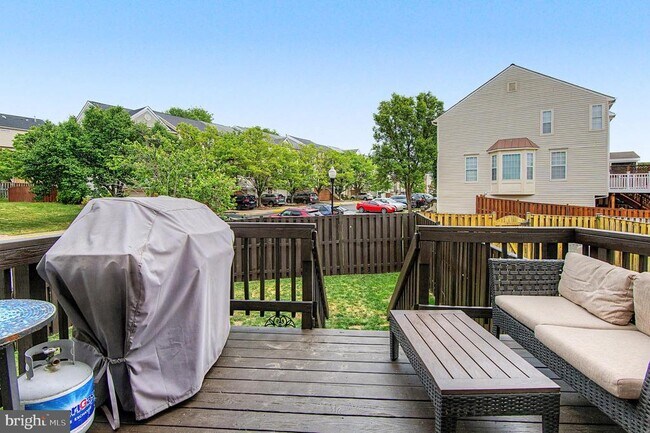 Building Photo - 510 Lilac Terrace NE