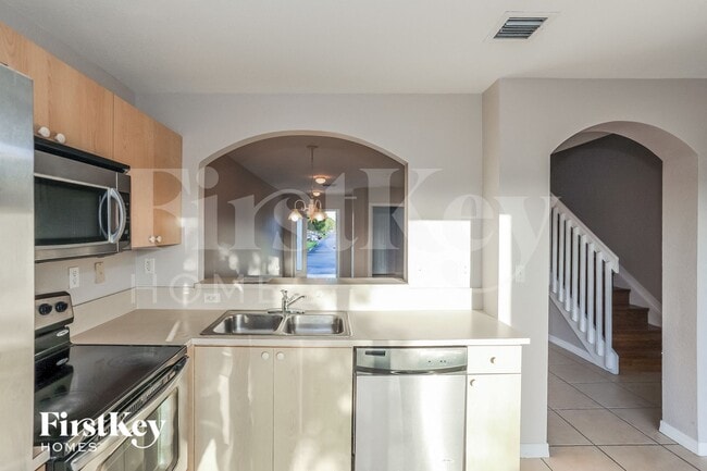 Building Photo - 17166 SW 138th Ct