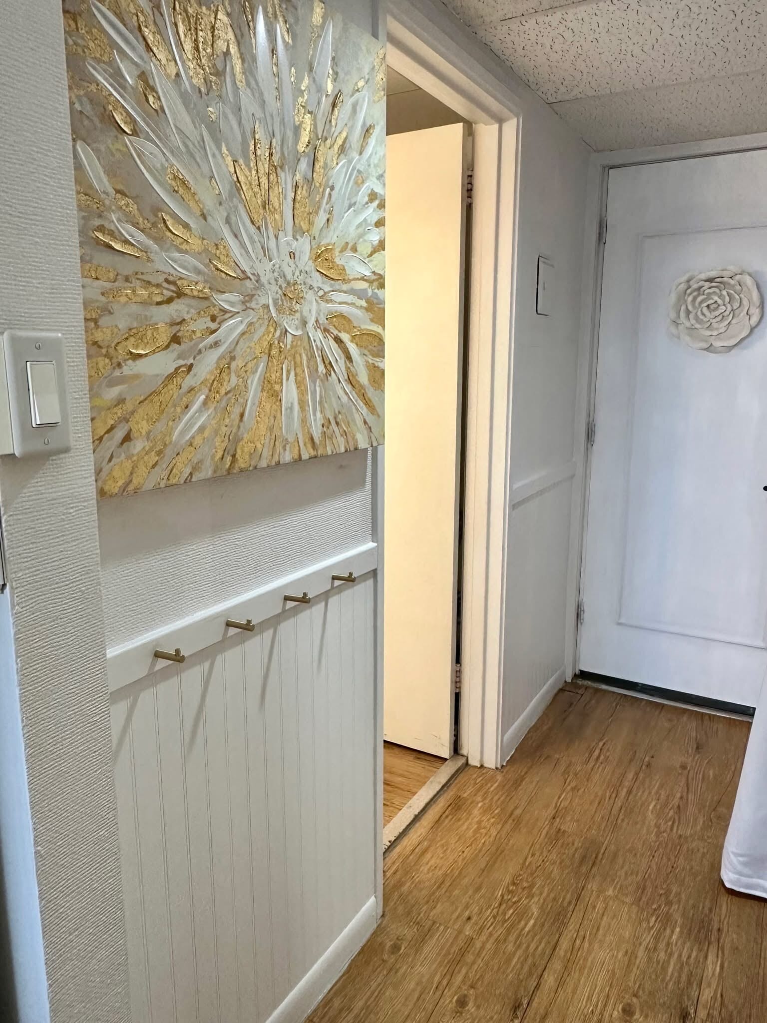 Hallway - 1700 Clinch Ave