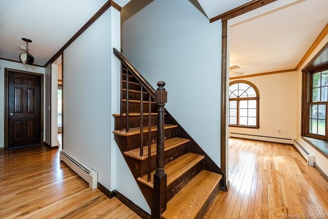 Building Photo - 131 Hemlock Dr