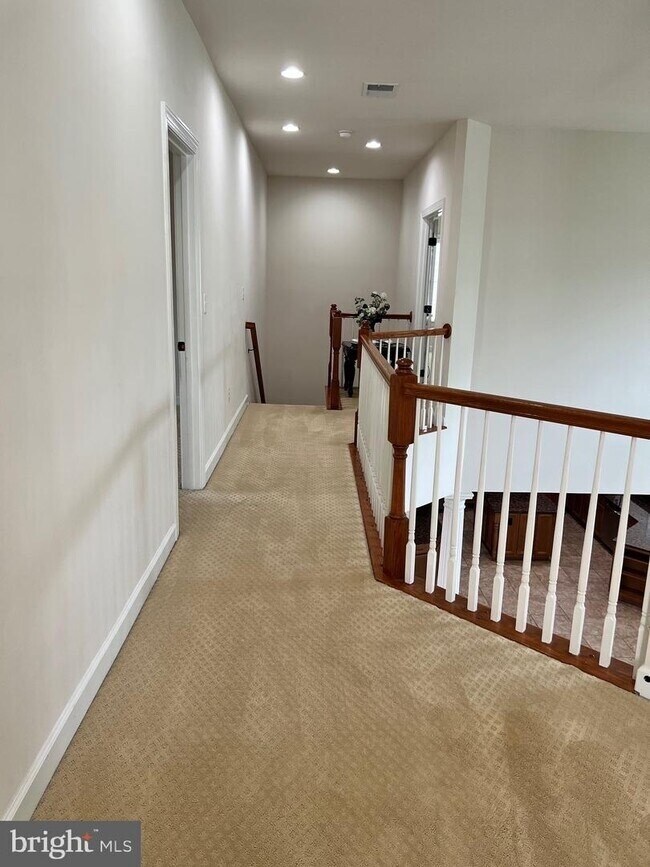 Building Photo - 44377 Stone Roses Cir
