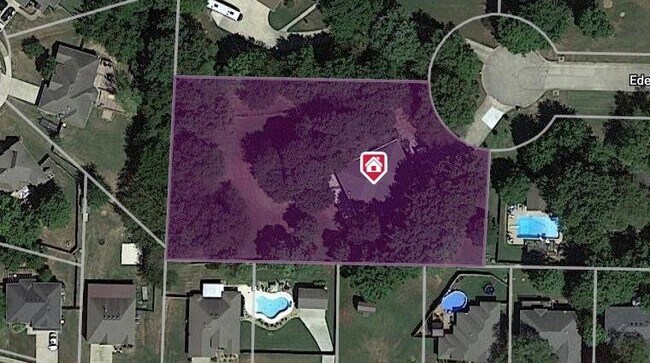 Building Photo - 3261 Eden Dr