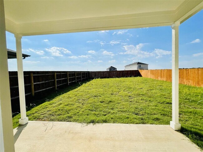 Building Photo - 125 Bennington Dr