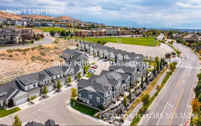 Building Photo - 4891 N Nile Dr