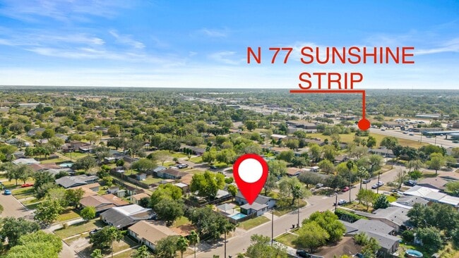 Building Photo - 218 W Williamson Ave