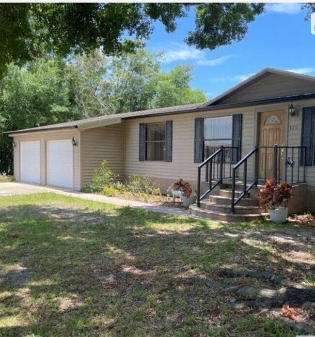 Building Photo - *** COMING SOON 9/7/2025*** Beautiful 4/2,...