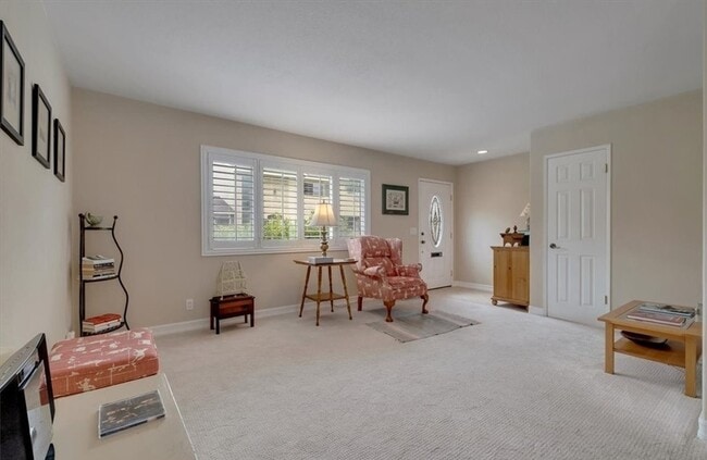 Building Photo - 8216 Woolburn Dr