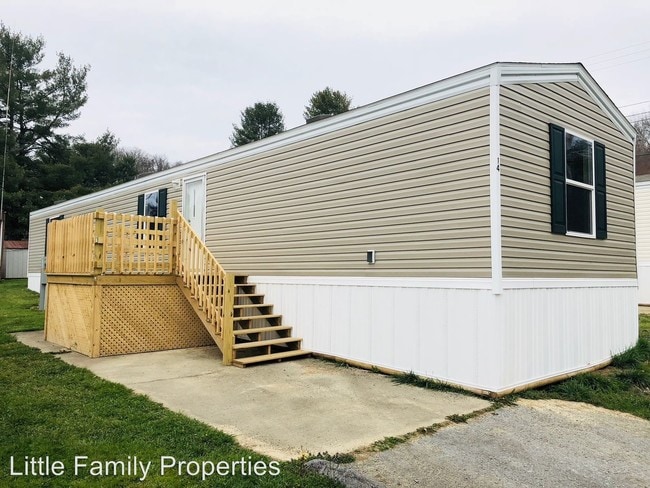 Building Photo - 411 Bristol Caverns Hwy