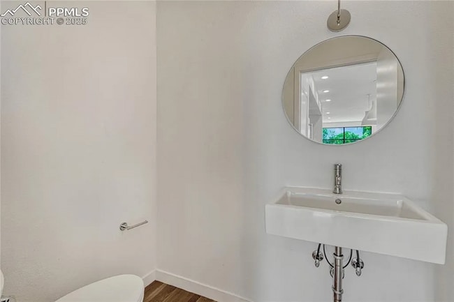 Building Photo - 1231 Newton St