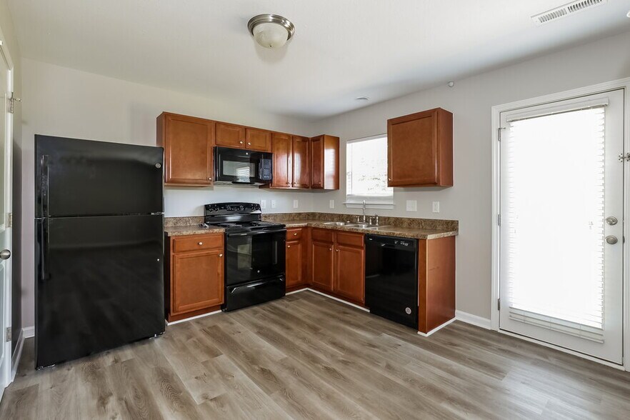 Building Photo - 2728 Maybrook Crossing Dr