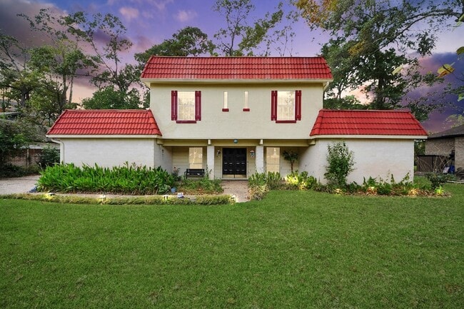 Building Photo - 17 Winged Foot Dr