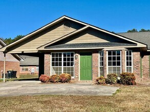 Building Photo - Rockcreek Dr #4 &amp; 369 Mathis