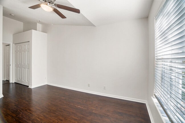 Building Photo - 9929 Porta Leona Ln