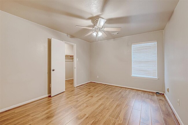 Building Photo - 9514 Sedge Wren Ct