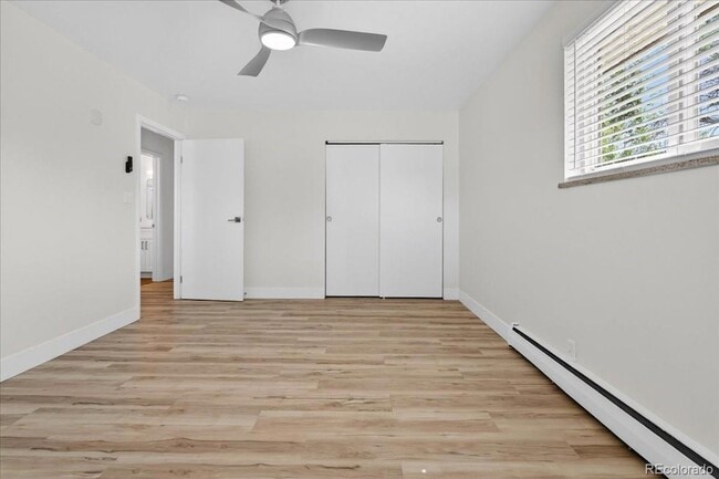 Building Photo - 9050 N Elm Ct