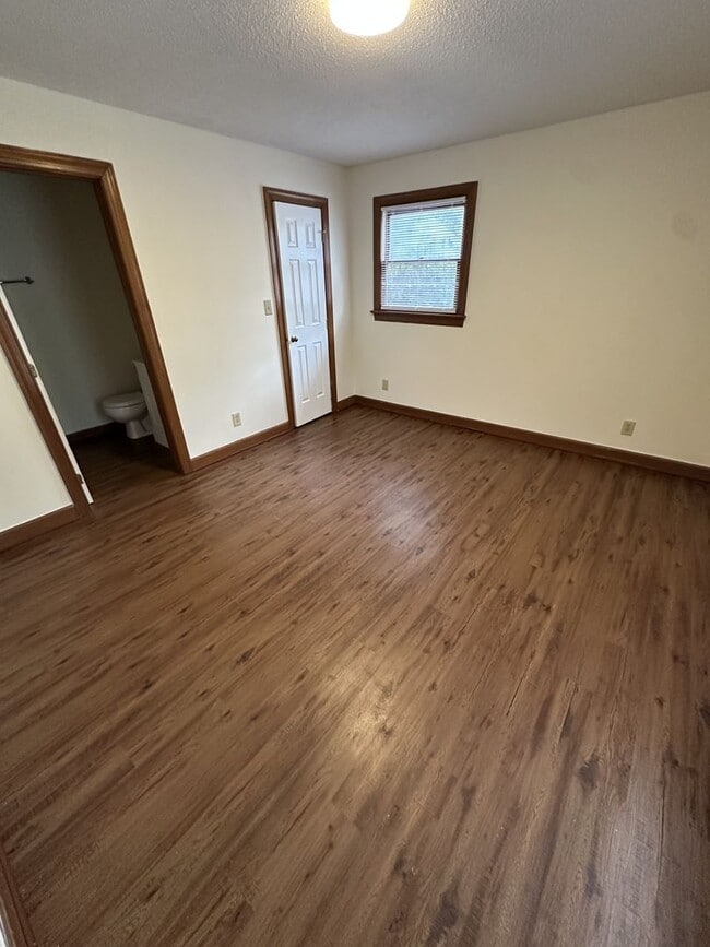 Building Photo - 1 Bedroom 1 Bathroom Condo!