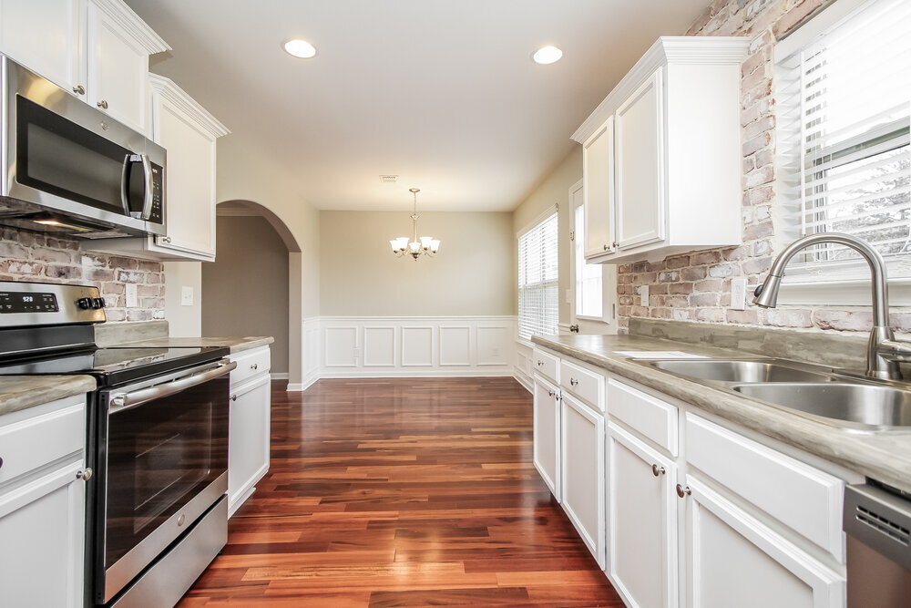 Building Photo - 3002 Aruna Ct