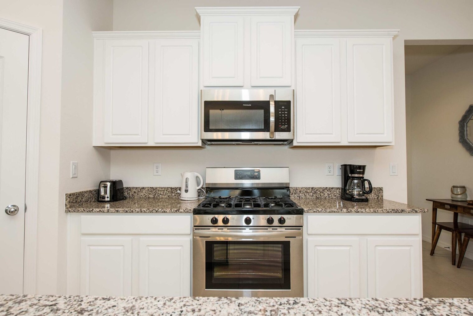 Building Photo - 5277 Oakbourne Ave