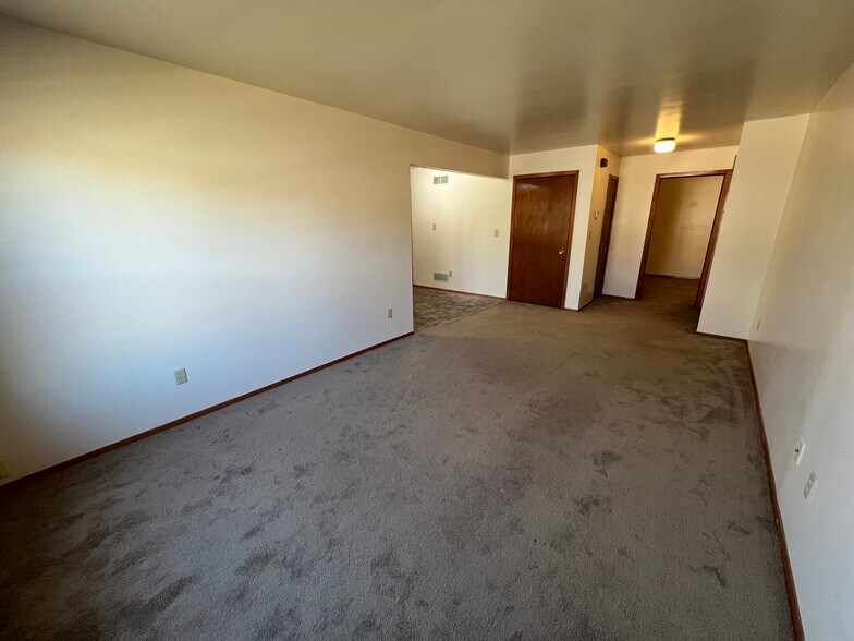 Building Photo - 4259 S 26th St