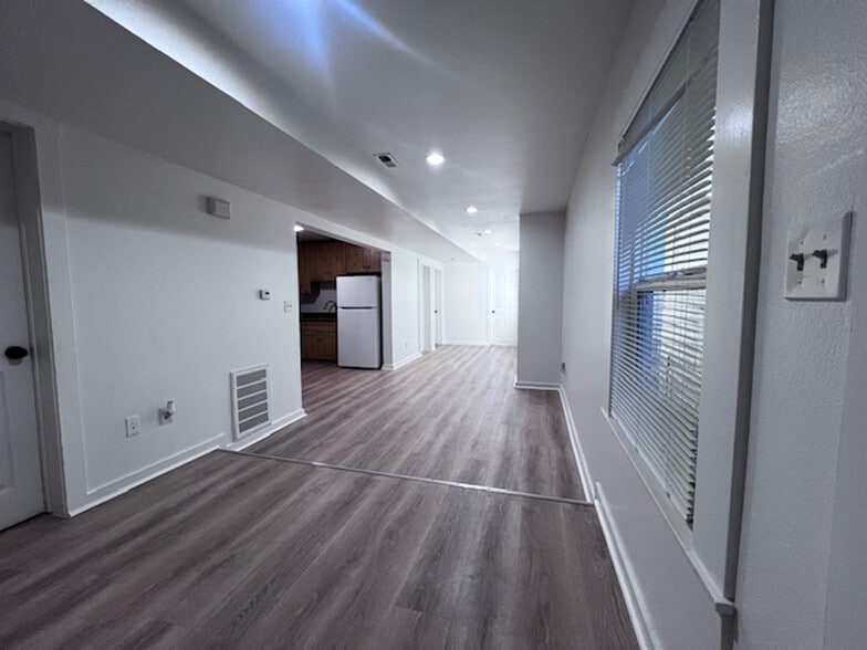 Building Photo - 699 30th St