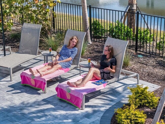 Building Photo - 8792 Winter Breeze Wy