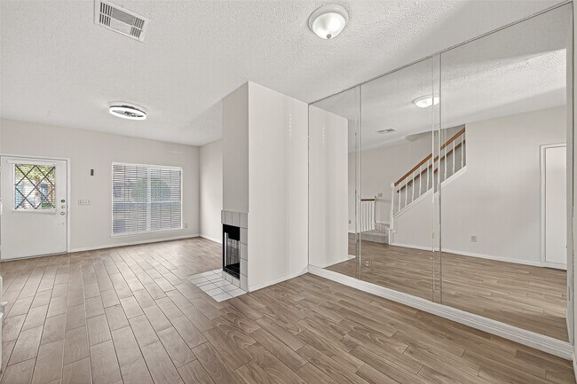 Building Photo - 2910 Grants Lake Blvd