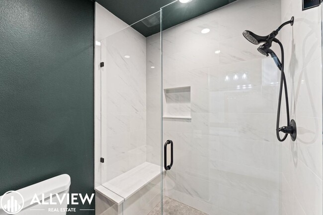 Building Photo - Turnkey 2 Bedroom, 2.5 Bath End Unit Townhome Available NOW in Rancho Mission Viejo!