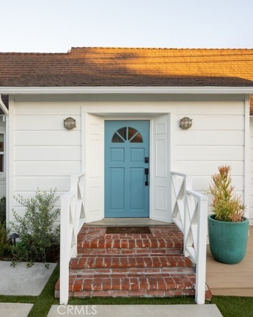 Building Photo - 265 Myrtle St