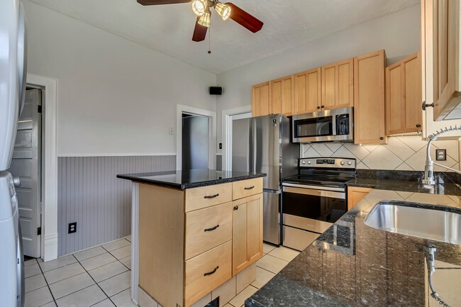 Building Photo - 2268 S 900 E