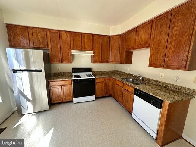 Building Photo - 13517 Bannacker Pl