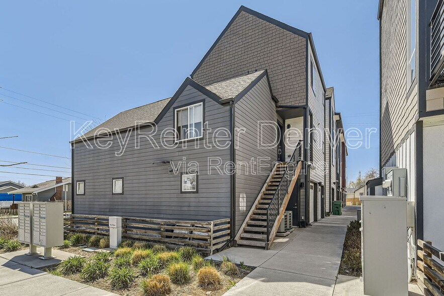 Building Photo - 1013 Depew St