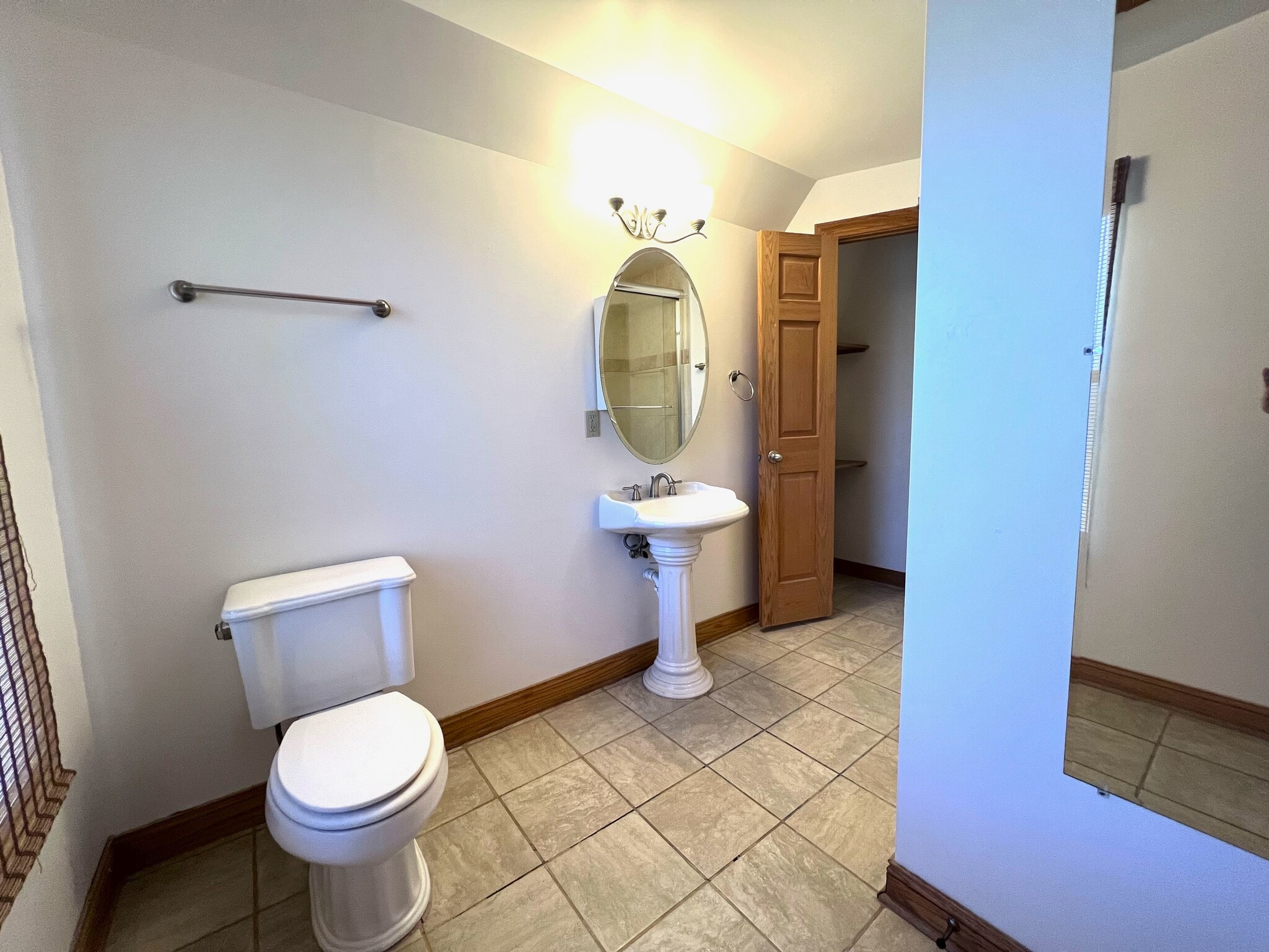 Spacious - 1400 College Ave