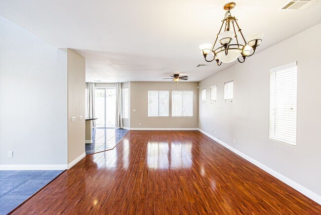 Building Photo - 2 Master Suites in a gated community