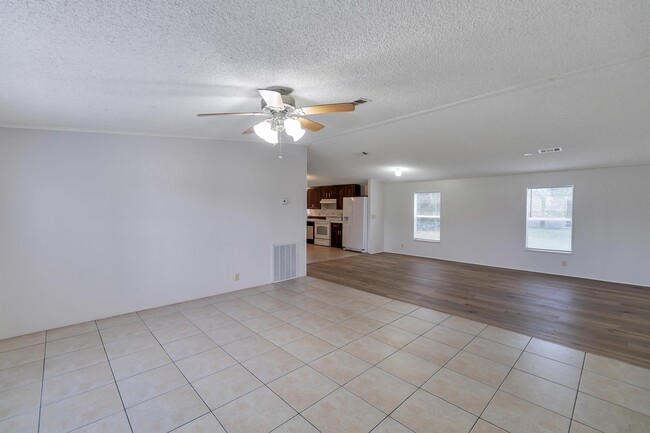 Building Photo - 11466 Rhodine Rd