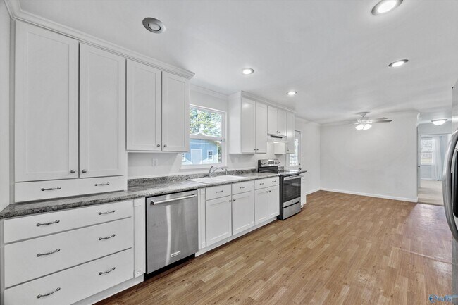Building Photo - 107 Beaver Run Dr