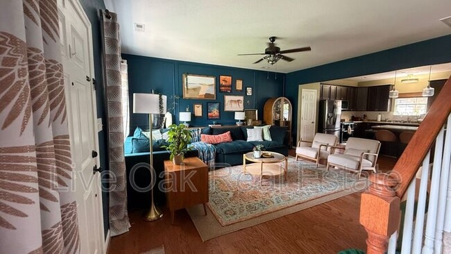 Building Photo - 136 Filbert St