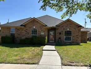 Building Photo - 6111 Mercy Ct