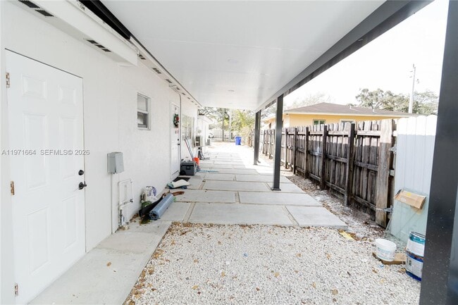 Building Photo - 5803 Buchanan St