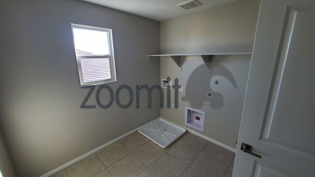 Building Photo - Casa Vista, Beautiful Home!