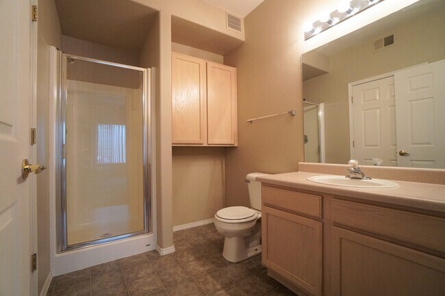 Building Photo - 3895 Strawberry Field Grove