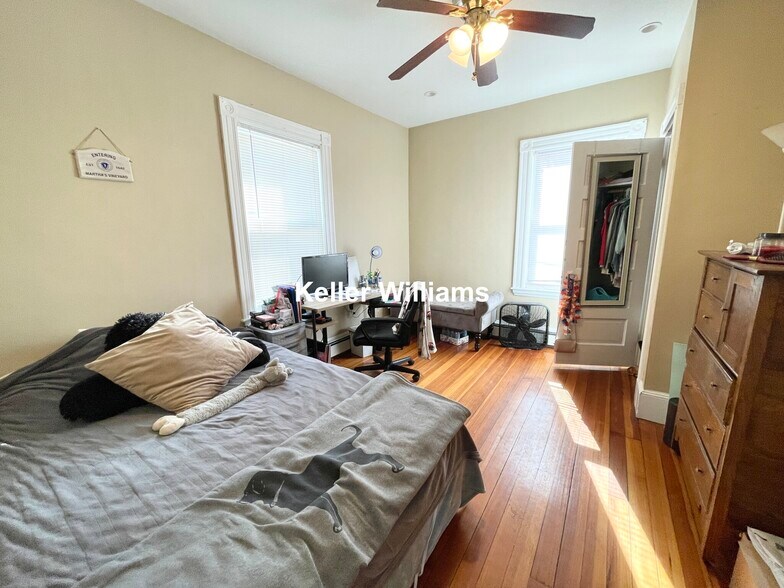 Building Photo - 76 Parker Hill Ave