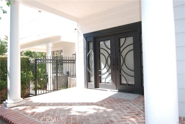 Building Photo - 19565 Woodlands Drive