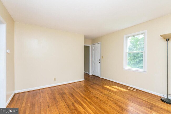 Building Photo - 4504 Allen Rd