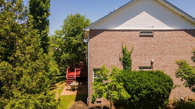 Building Photo - **5-BEDROOM HOME IN AMENITY-RICH MCKAY'S M...