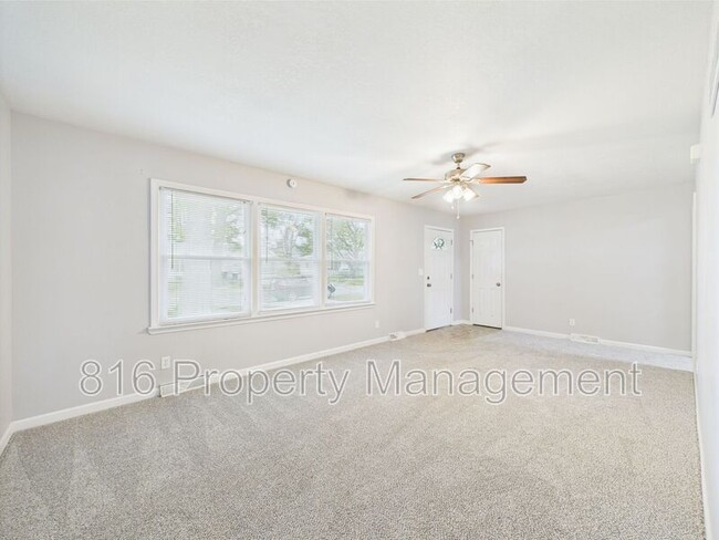 Building Photo - 10525 Skiles Ave
